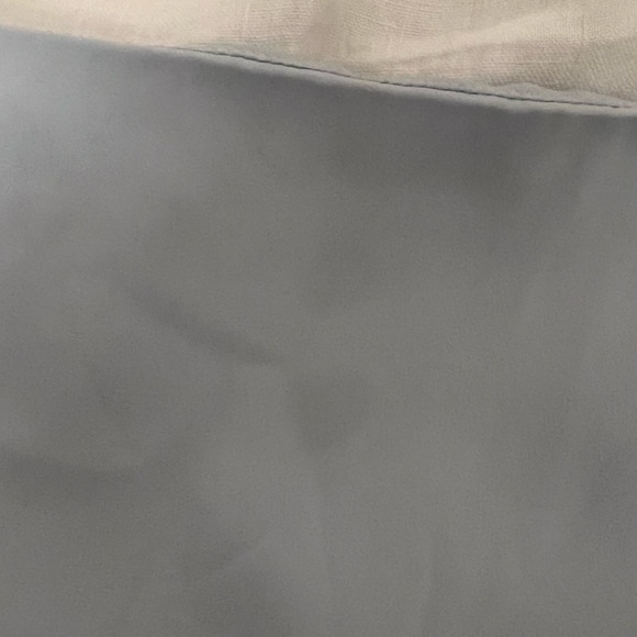 Aritzia Murphy Blouse light blue size medium - Picture 5 of 5